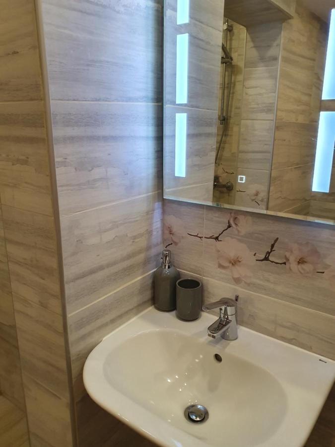 Malavi Top Center Deluxe Studio Ruse! Comfort&Clean! Exterior photo